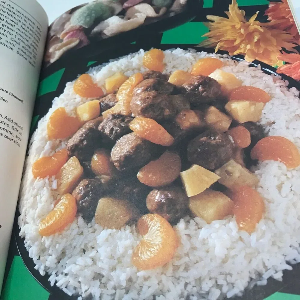 Ideals Ground‎ meat cookbook by Naomi Arbit and June Tumer recipes vintage